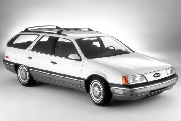 1986 Ford Taurus wagon