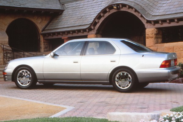 1997 Lexus LS 400