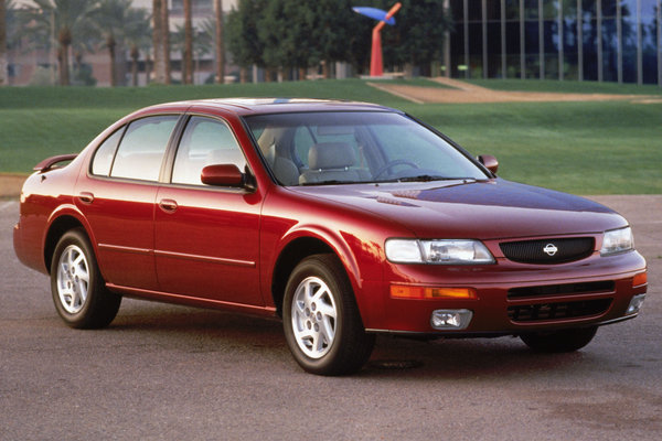 1995 Nissan Maxima SE