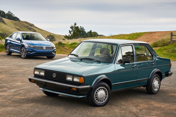 1982 Volkswagen Jetta 4d, 2019 Volkswagen Jetta