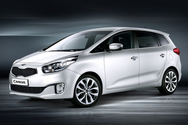 2013 Kia Carens