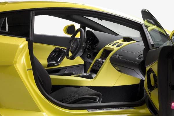 2013 Lamborghini Gallardo LP 560-4 Interior