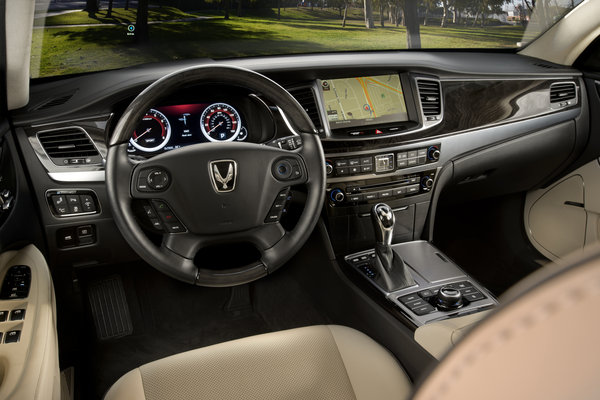 2014 Hyundai Equus Interior