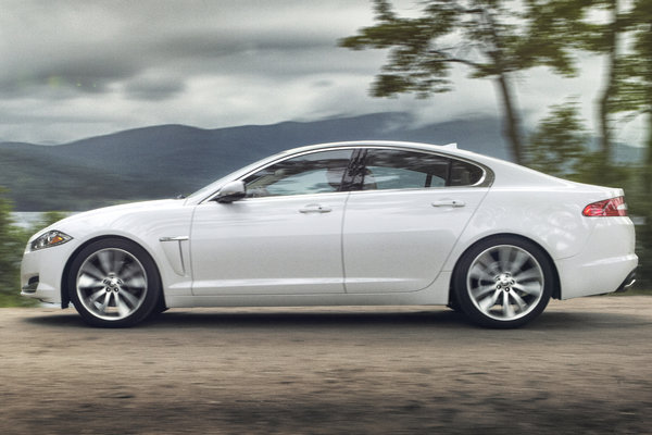 2013 Jaguar XF AWD