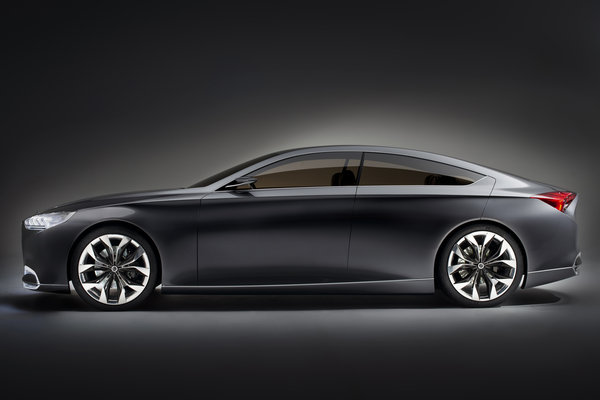 2013 Hyundai HCD-14 Genesis