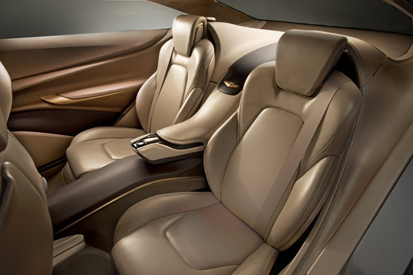 2013 Hyundai HCD-14 Genesis Interior