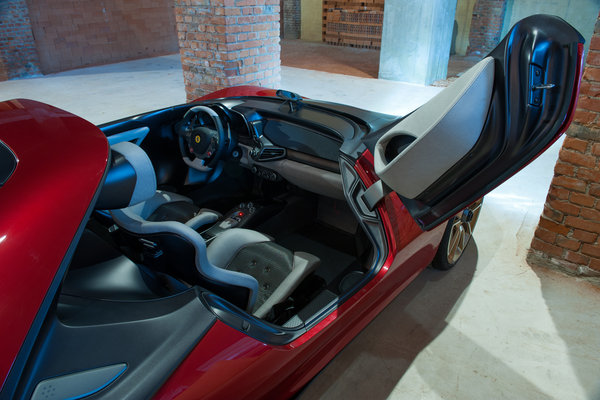 2013 Pininfarina Sergio Interior