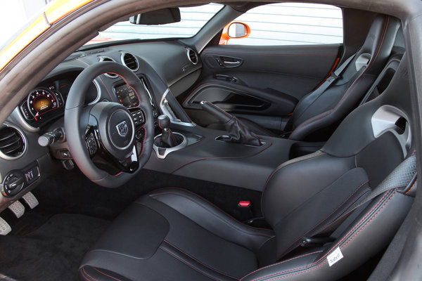 2014 SRT Viper TA Interior