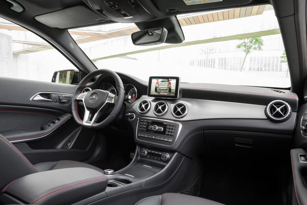 2015 Mercedes-Benz GLA-Class Interior