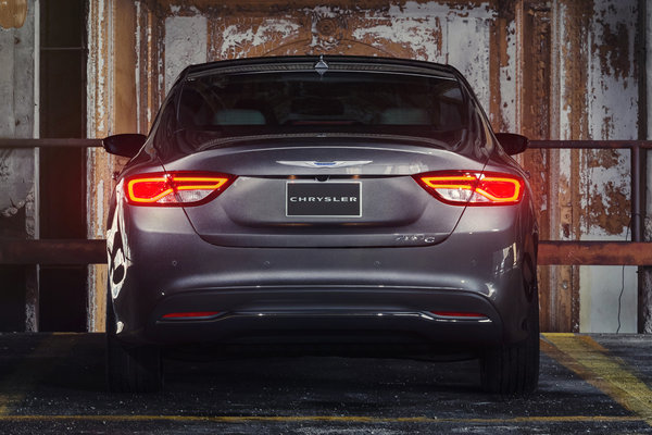 2015 Chrysler 200 C