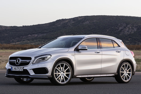 2015 Mercedes-Benz GLA-Class GLA45 AMG