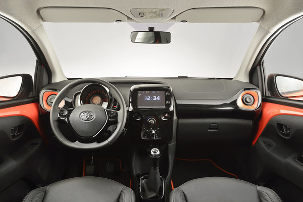 2014 Toyota Aygo Interior