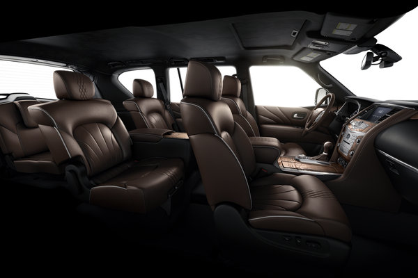 2015 Infiniti QX80 Interior