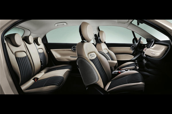 2016 Fiat 500 X Interior