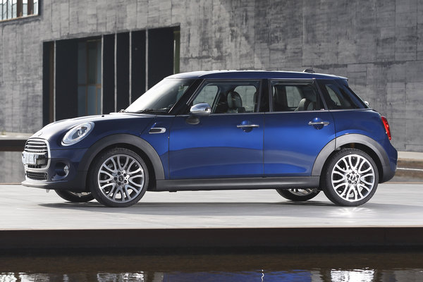 2015 Mini Cooper Hardtop 4-door