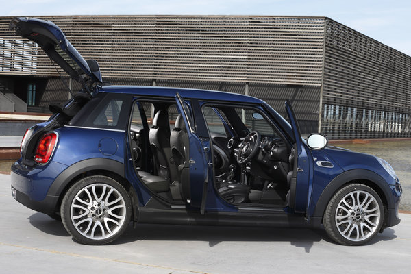 2015 Mini Cooper Hardtop 4-door