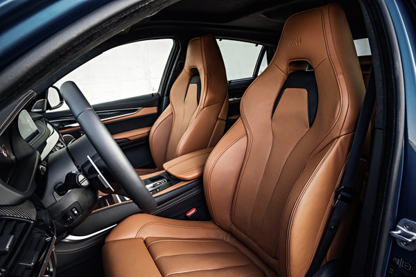 2015 BMW X6 M Interior