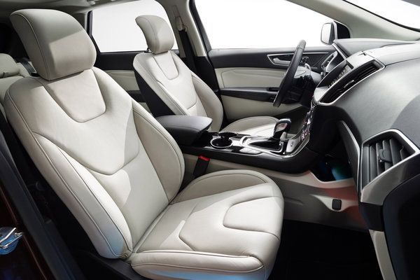 2015 Ford Edge Interior