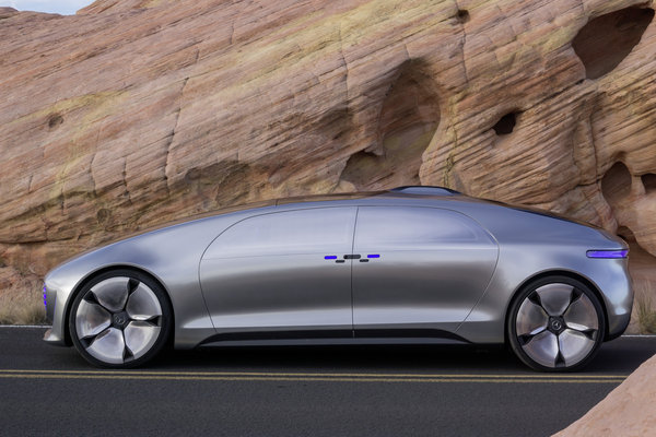 2015 Mercedes-Benz F 015 Luxury in Motion