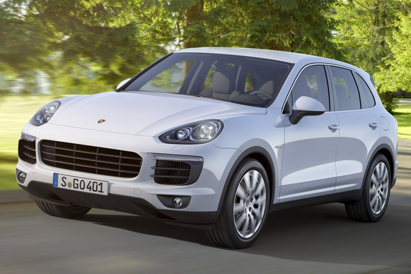 2015 Porsche Cayenne S E-Hybrid