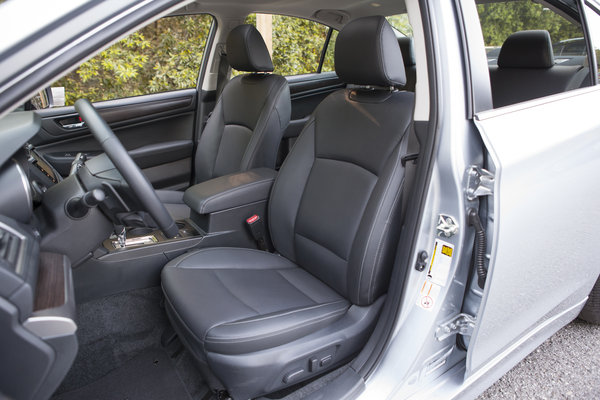 2015 Subaru Legacy Interior