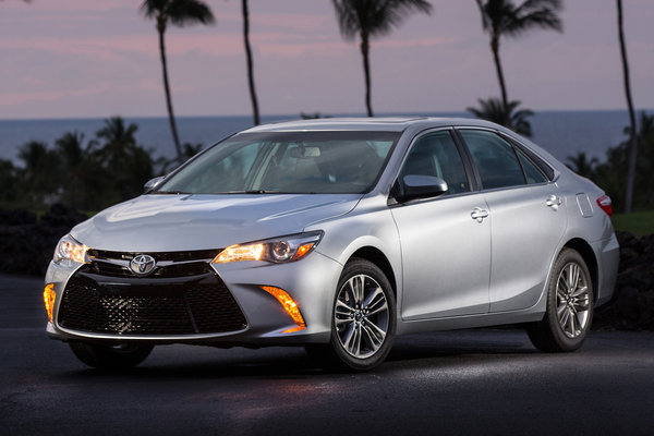 2015 Toyota Camry SE