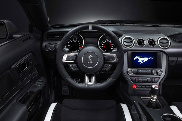 2016 Ford Mustang Interior