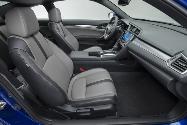 2016 Honda Civic coupe Interior