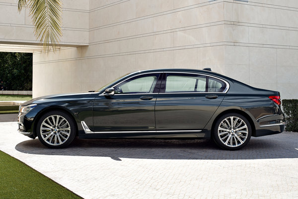 2016 BMW 7-Series