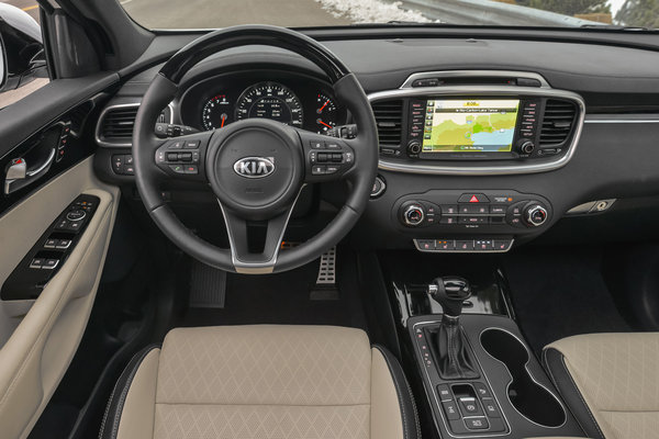 2016 Kia Sorento Interior