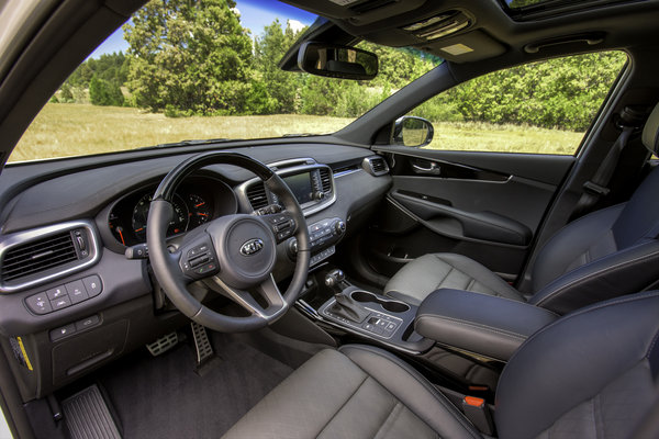 2016 Kia Sorento Interior