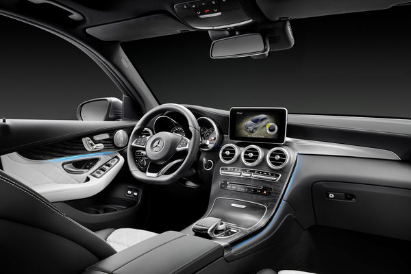 2016 Mercedes-Benz GLC-Class Interior