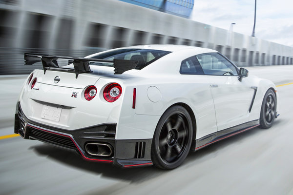 2016 Nissan GT-R