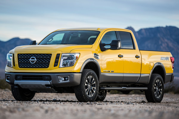 2016 Nissan Titan XD Crew Cab