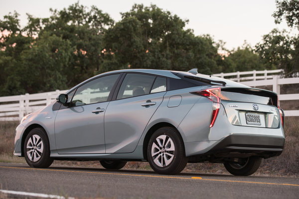 2016 Toyota Prius Three