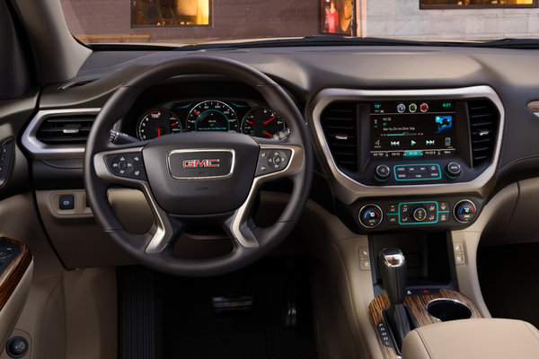 2017 GMC Acadia Instrumentation