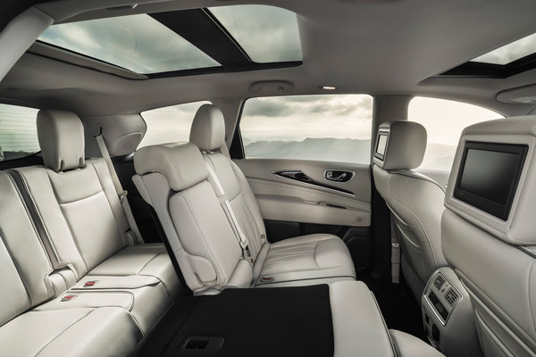 2016 Infiniti QX60 Interior