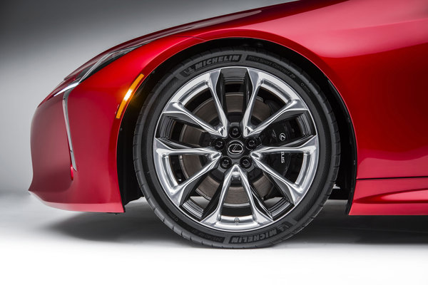 2017 Lexus LC 500 Wheel