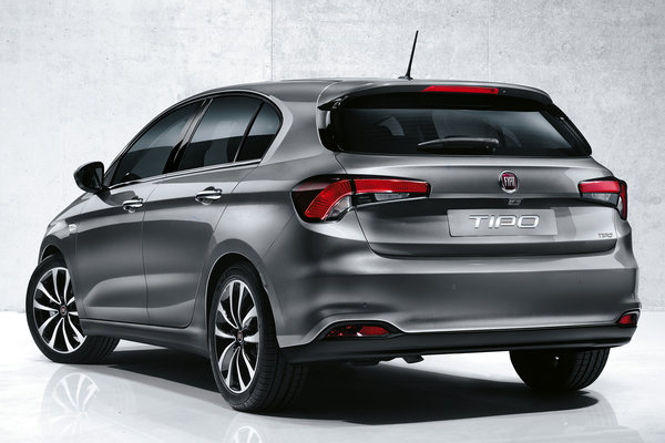 2016 Fiat Tipo 5d