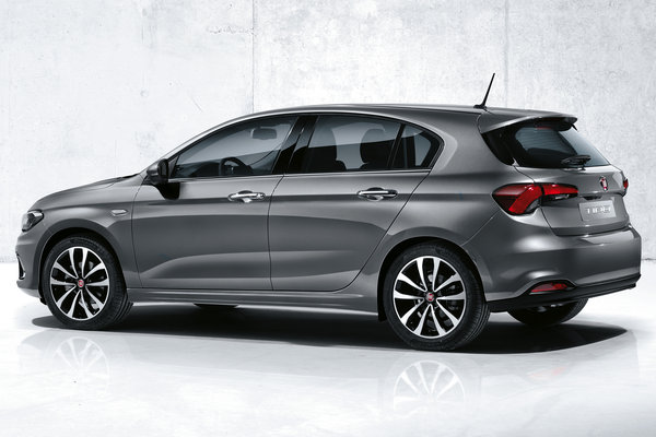 2016 Fiat Tipo 5d