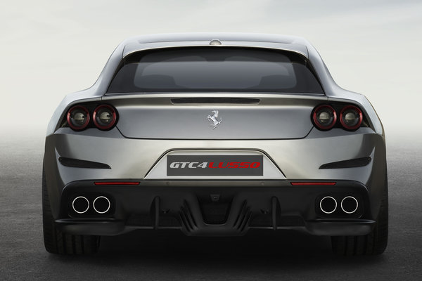 2017 Ferrari GTC4Lusso