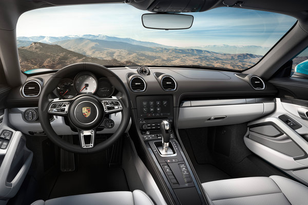 2017 Porsche 718 Cayman Interior