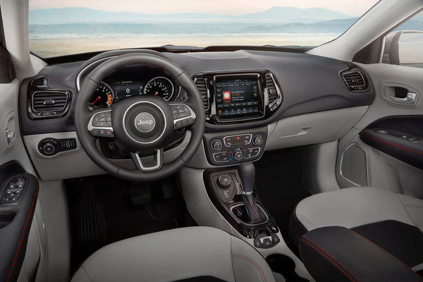 2017 Jeep Compass Interior