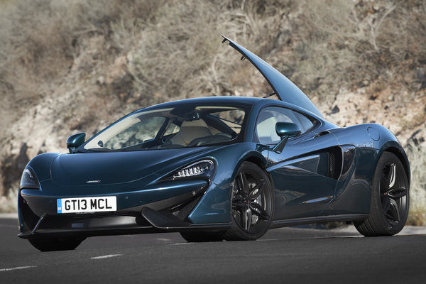 2017 McLaren 570GT