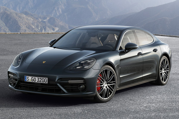 2017 Porsche Panamera