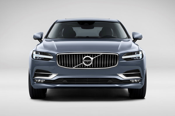 2017 Volvo S90