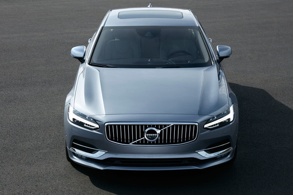 2017 Volvo S90