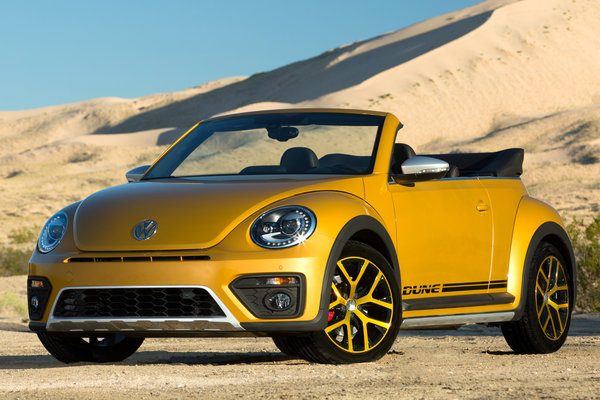 2017 Volkswagen Beetle Dune Convertible