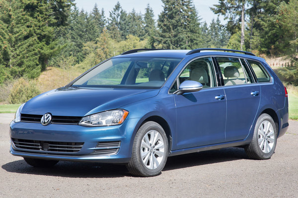 2017 Volkswagen Golf SportWagen