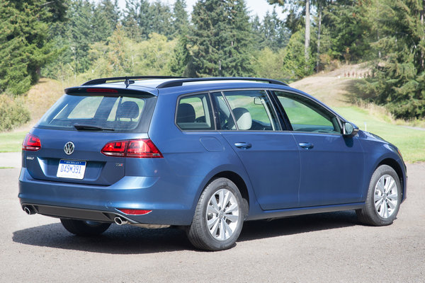 2017 Volkswagen Golf SportWagen